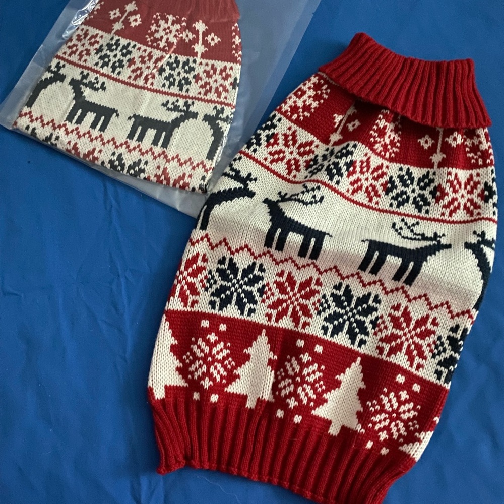 2 Dog Christmas Reindeer Sweater Size Medium